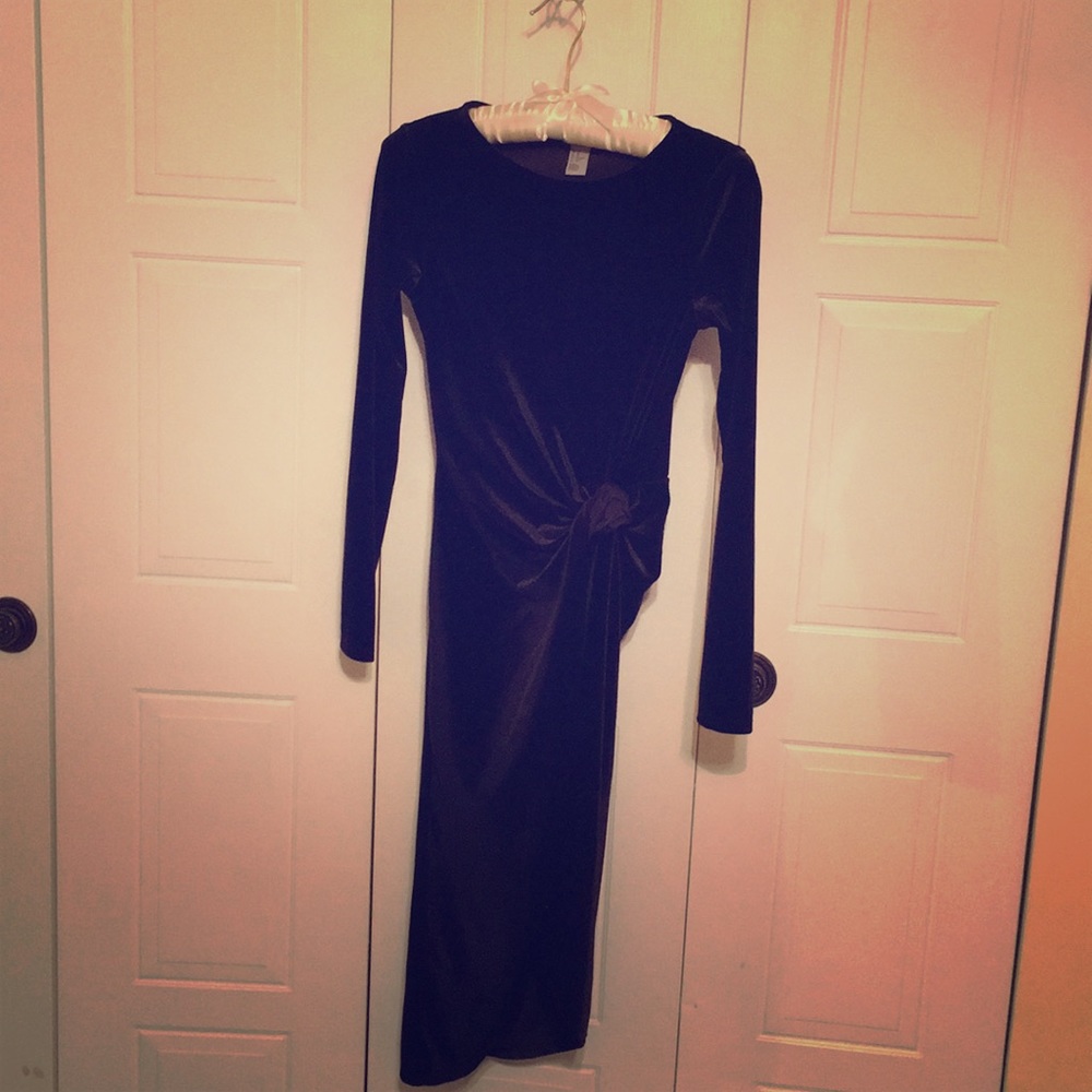 Black velvet dress